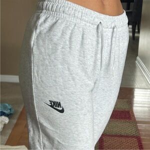 White Nike Women’s Sweatpants